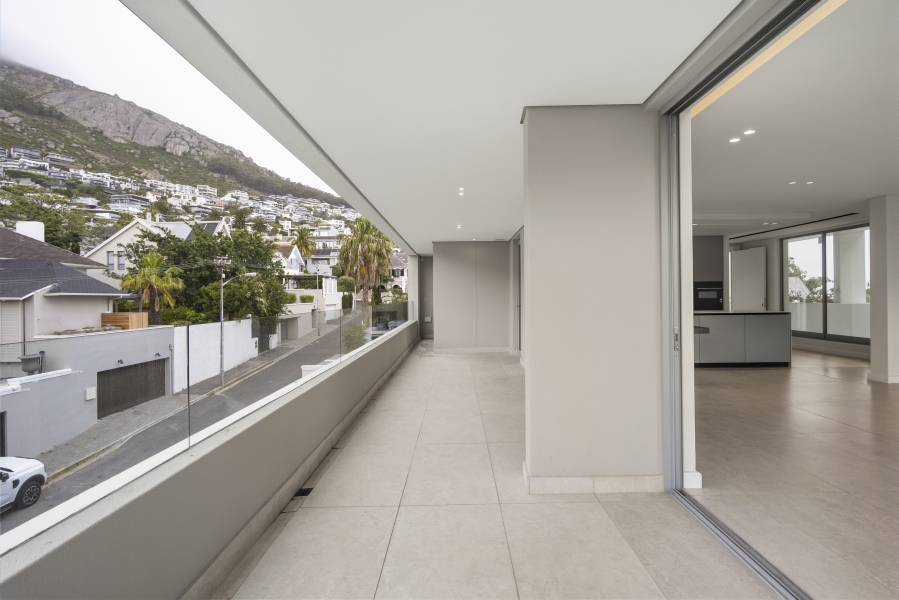 3 Bedroom Property for Sale in Fresnaye Western Cape